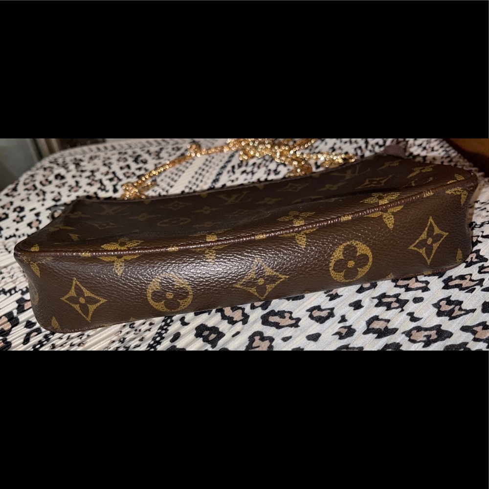 SOLD Authentic Louis Vuitton Pochette Accessories - Picture 3 of 15